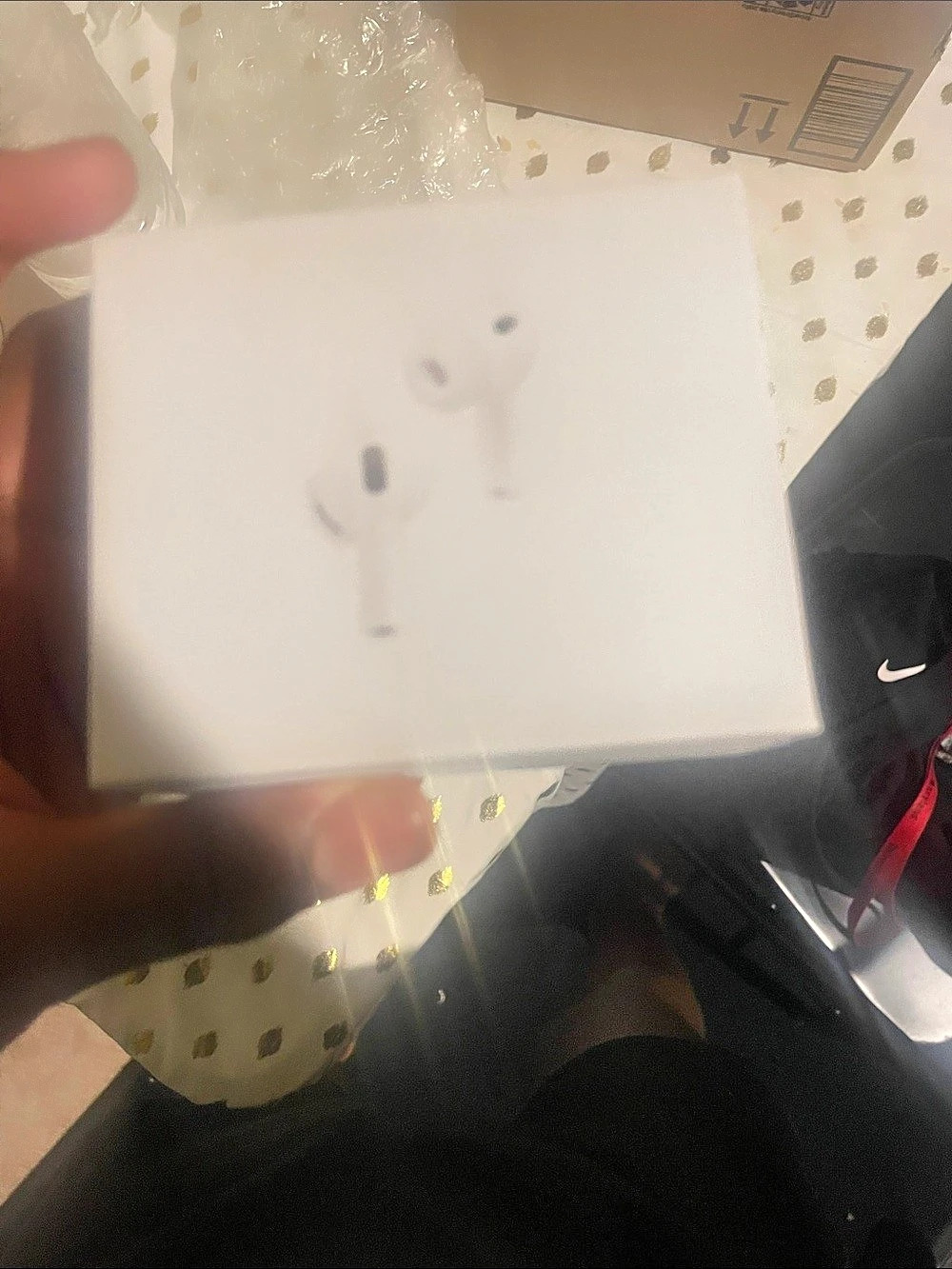 Apple AirPods Pro (2nd Generation) ) Wireless Earbuds White
